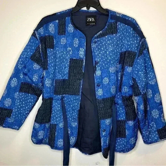 Zara Vented Padded Jacket Patchwork Quilted
Coat | Blue | Tie Waist - Picture 4 of 6